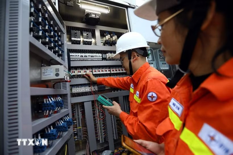 Nghịch lý bù chéo giá điện